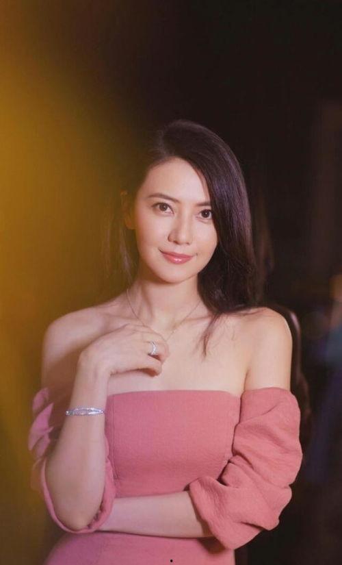 袁立阿姨爆料视频大全集,揭秘娱乐圈幕后真相